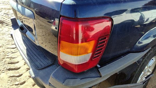 2003-2004 Jeep Grand Cherokee Passenger Right Tail Light Brake Lamp Oem Rear — photo 2