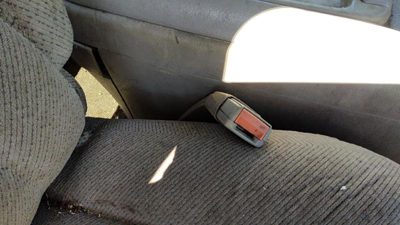 95 Chevy Silverado 1500 Passenger Right Front Seat Belt Buckle Receiver Oem Gray
