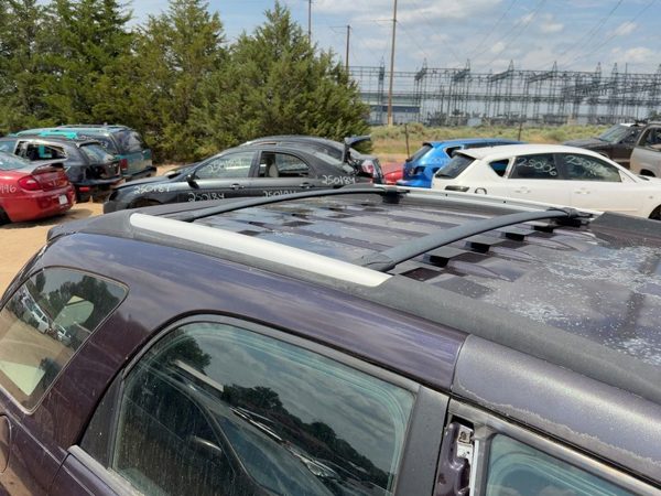 2006 Chevy Equinox Luggage Rack Cross Bars Only Oem Roof — photo 3