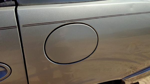 1997 Park Ave Ultra Fuel Tank Door With Hinge Gas Lid Oem Filler Silver 25665816 — photo 5