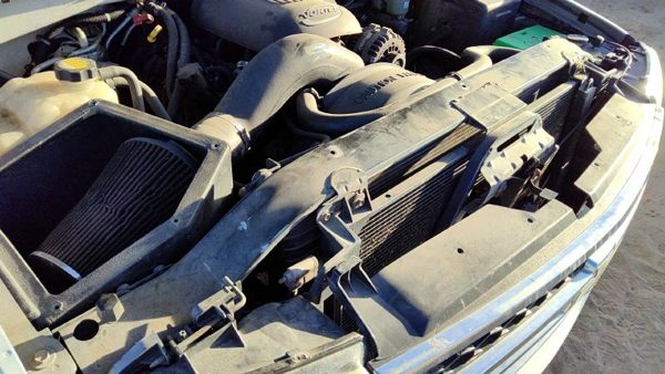 2001 Suburban 1500 Radiator Support — photo 2