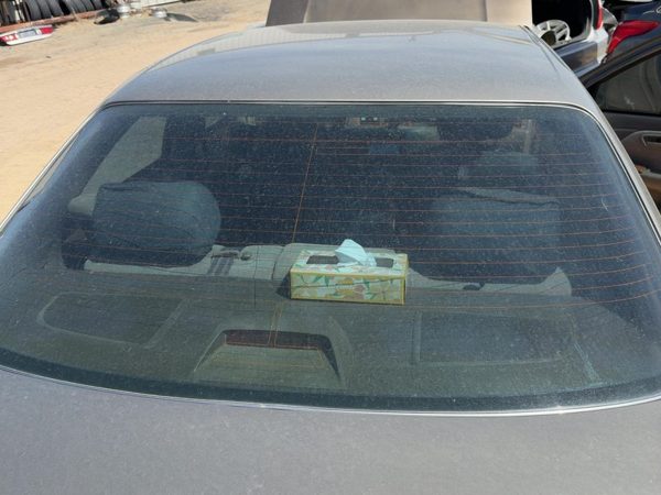 97-01 Toyota Camry Back Glass Rear Window Single RH Terminal OEM 64811AA07083 — photo 2