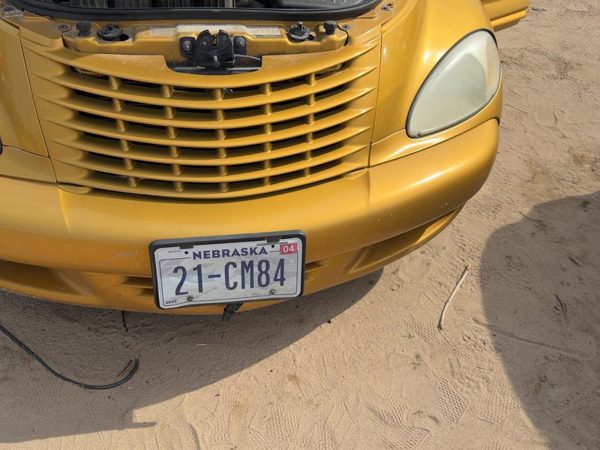 2001-2005 Chrysler Pt Cruiser Front Bumper Cover Assembly Oem Inca Gold Py6 — photo 2