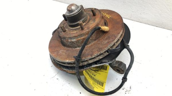 80-96 Fleetwood Passenger Right Front Spindle Steering Knuckle With Wheel Hub — photo 1