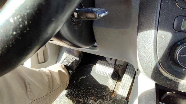 2006-2010 Vw Jetta Lower Dash Under Column Knee Bolster Trim Panel Oem Gray — photo 4