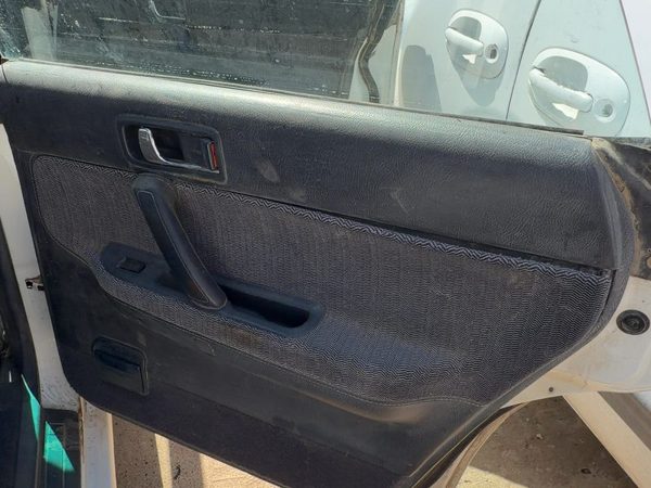 94 Legacy Rhd Passenger Right Rear Door Trim Panel With Switches Back Gray — photo 2