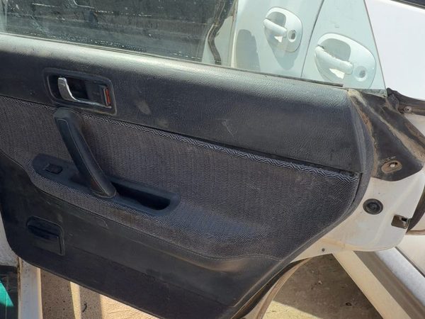 94 Legacy Rhd Passenger Right Rear Door Trim Panel With Switches Back Gray — photo 3