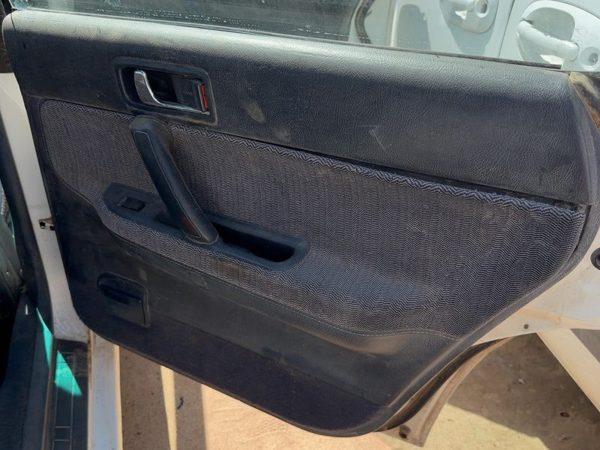 94 Legacy Rhd Passenger Right Rear Door Trim Panel With Switches Back Gray — photo 4