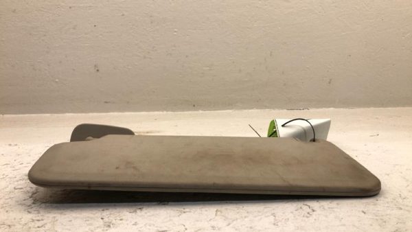 2007-2013 Gmc Sierra 1500 Driver Left Sun Visor Oem Gray 88b 15949692 — photo 9