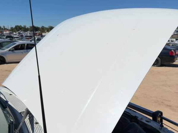 1996 Ford Ranger Hood White Yz — photo 2