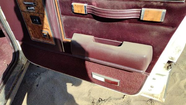 1989 Buick Century Passenger Right Front Inside Door Trim Panel Only Oem Red — photo 9