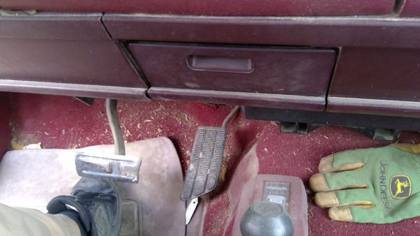 1988 Gmc Sierra 2500 Ash Tray Assembly Oem Slide Out Dash Red 15636806 — photo 5