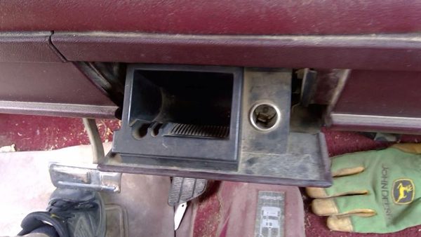 1988 Gmc Sierra 2500 Ash Tray Assembly Oem Slide Out Dash Red 15636806 — photo 7