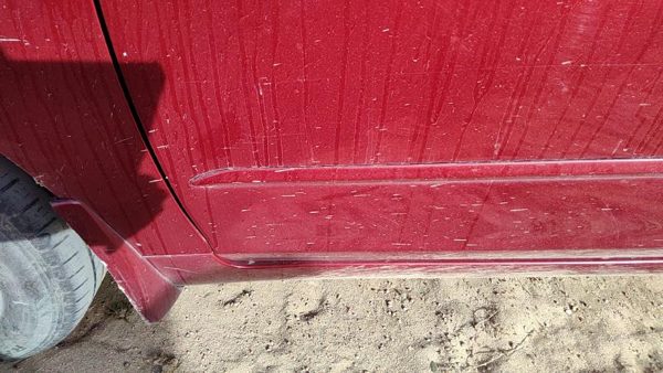 04-06 Nissan Altima Driver Left Front Moulding From Door Oem Trim Strip Red A15 — photo 2