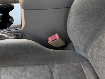 2003-2009 Kia Sorento Driver Left Front Seat Belt Buckle Receiver Oem Beige Fc