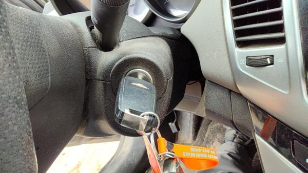 2011 Chevy Cruze Ignition Switch(w/o Cyl& Key) Switch Assembly With Key — photo 1