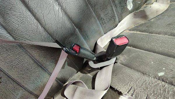 97-01 F250 Super Duty Passenger Right Front Seat Belt Buckle Receiver Oem Gray — photo 6