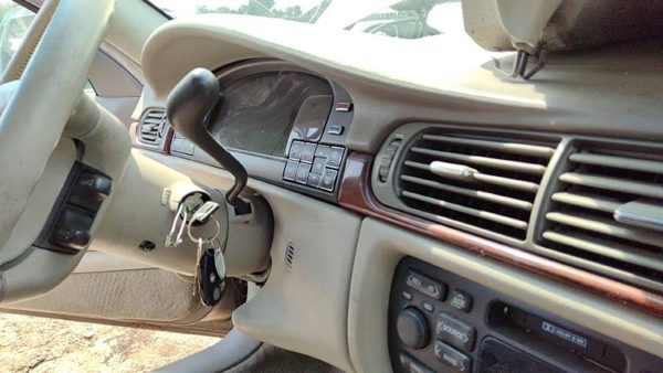 1999 Cadillac DeVille Steering Column — photo 4
