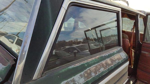 84-91 Jeep Grand Wagoneer Passenger Right Rear Quarter Glass Back Side Window — photo 2
