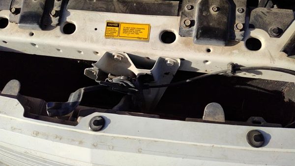 1997-2004 Buick Regal Hood Latch Assembly With Bracket Oem 15856715 — photo 4
