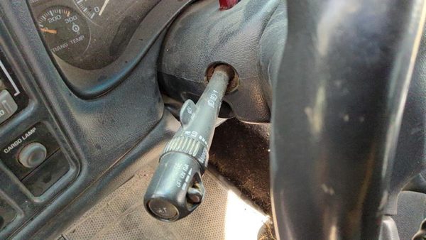 2002 GMC Sierra 2500 HD Combination Switch — photo 2