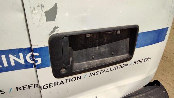 2010-2014 Chevy Express Van Rear License Plate Trim Panel Mount With Handle Oem — photo 4