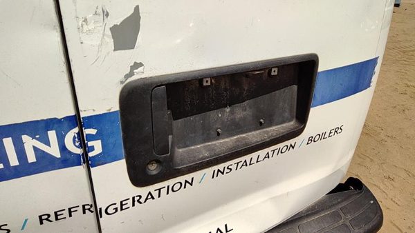 2010-2014 Chevy Express Van Rear License Plate Trim Panel Mount With Handle Oem — photo 5