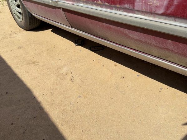 1986-1991 Olds 88 Passenger Right Lower Rocker Panel Moulding Side Skirt Oem — photo 4