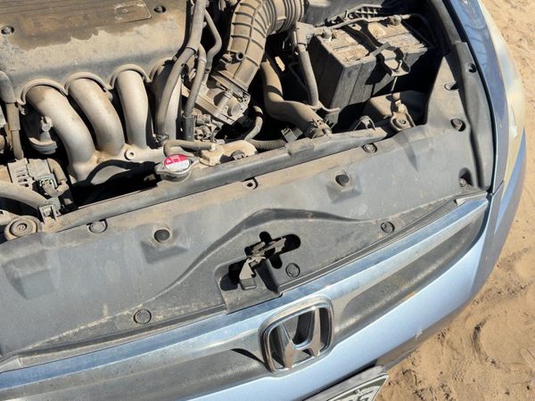 2003-2007 Honda Accord Top Plastic Cover Above Radiator Support Sight Shield Oem — photo 7