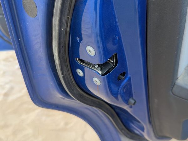 2011-2012 Nissan Sentra Driver Left Rear Door Latch With Rods/Cables Oem Back — photo 3
