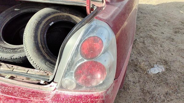2005-2006 Nissan Altima Passenger Right Outer Tail Light Brake Lamp Oem Rear — photo 1