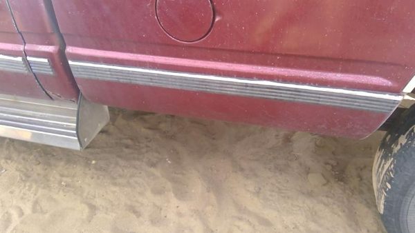 88-99 Gmc Sierra 2500 Driver Left Rear Moulding On Quarter Panel Oem Front Box — photo 5