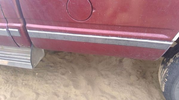 88-99 Gmc Sierra 2500 Driver Left Rear Moulding On Quarter Panel Oem Front Box — photo 6