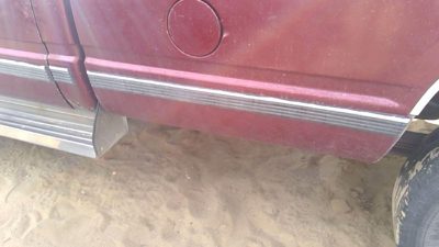 88-99 Gmc Sierra 2500 Driver Left Rear Moulding On Quarter Panel Oem Front Box