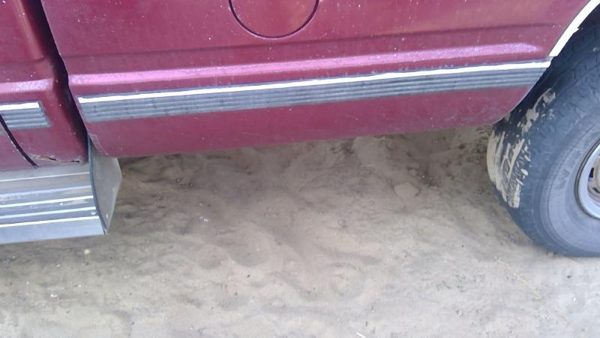 88-99 Gmc Sierra 2500 Driver Left Rear Moulding On Quarter Panel Oem Front Box — photo 9