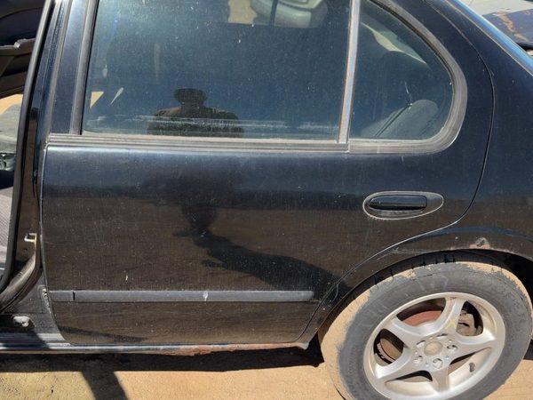 1996 Nissan Maxima Rear Door LH Black — photo 2
