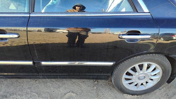2005 Hyundai XG350 Rear Door LH Black — photo 1