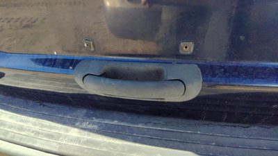 2000-2004 Jeep Grand Cherokee Liftgate Handle Assembly Oem 55136699Ab