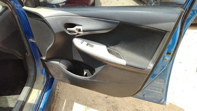 09 10 Corolla Passenger Right Front Inside Door Trim Panel Wh Switches Charcoal