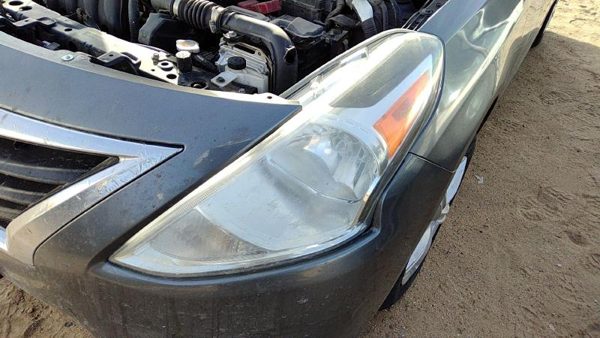 2015-2019 Nissan Versa Driver Left Head Light Oem Front Lamp 260609Kk0a — photo 1