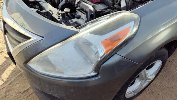 2015-2019 Nissan Versa Driver Left Head Light Oem Front Lamp 260609Kk0a — photo 4