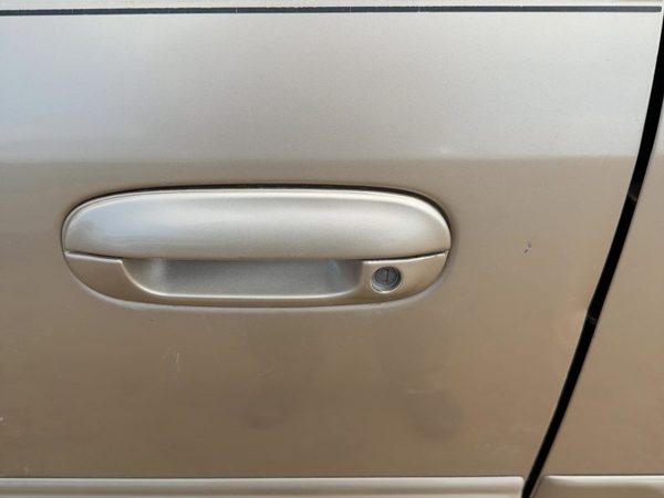 2004-2007 Buick Rainier Driver Left Front Outside Door Handle Oem Cashmere 15U — photo 3