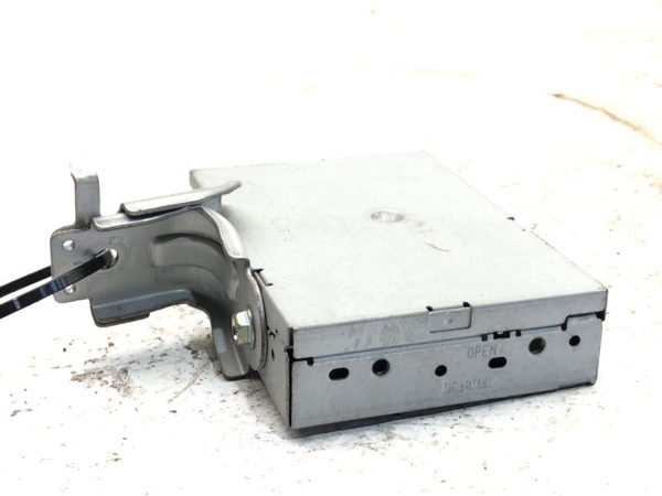 2010-2011 Toyota Tundra Multimedia Interface Control Module Computer Oem — photo 3