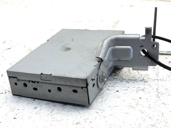 2010-2011 Toyota Tundra Multimedia Interface Control Module Computer Oem — photo 7