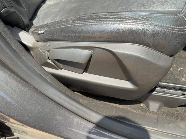 2014 Chevy Equinox Passenger Right Side Seat Trim Panel Oem Black 01A — photo 4