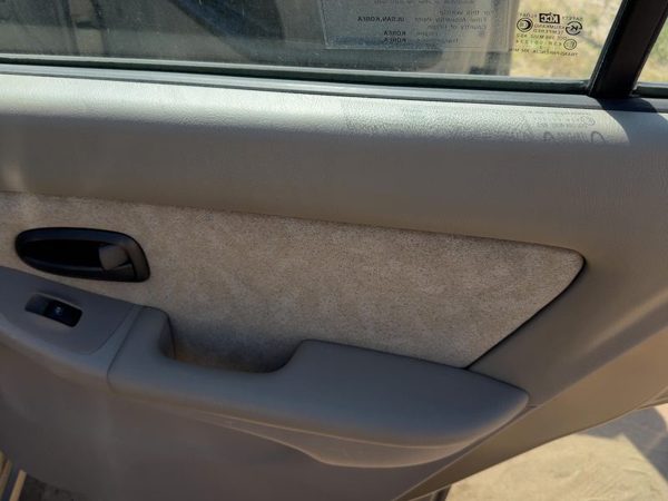01-03 Elantra Passenger Right Rear Door Trim Panel With Switches Back Cloth Gray — photo 2
