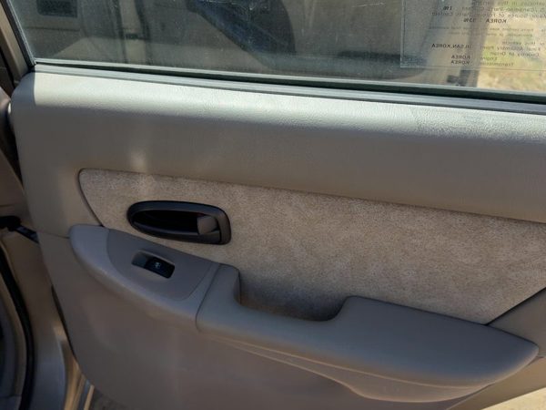 01-03 Elantra Passenger Right Rear Door Trim Panel With Switches Back Cloth Gray — photo 7
