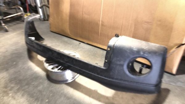 2010-2013 Toyota Tundra Front Bumper Plastic Oem 521190C944 — photo 3