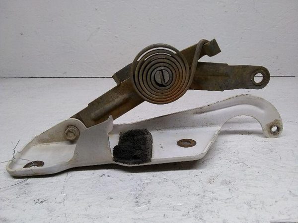 2000 Gmc Sierra 2500 Silverado Driver Left Hood Hinge Oem 5.7L — photo 1
