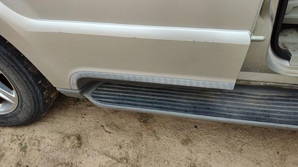 2003 Lincoln Aviator Passenger Right Rear Moulding From Door Back Trim Silver Jp — photo 5